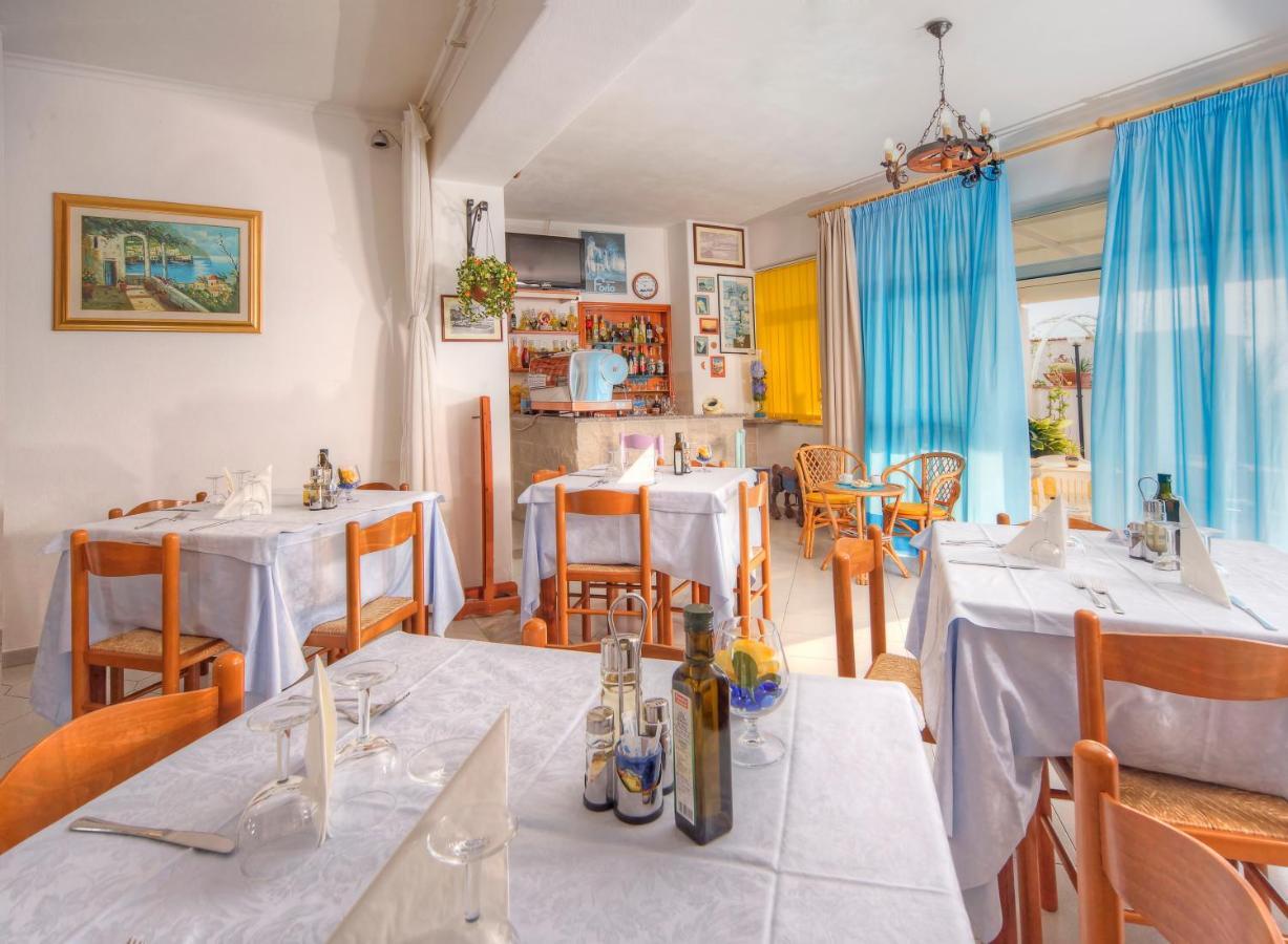 Hotel Villa Mena Форио Экстерьер фото