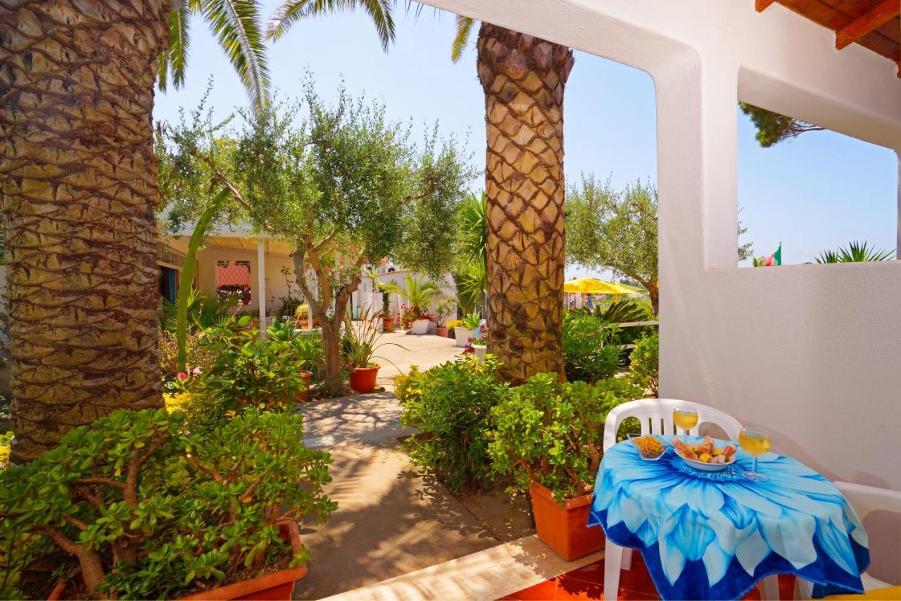 Hotel Villa Mena Форио Экстерьер фото