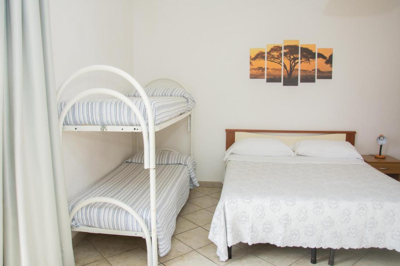 Hotel Villa Mena Форио Экстерьер фото