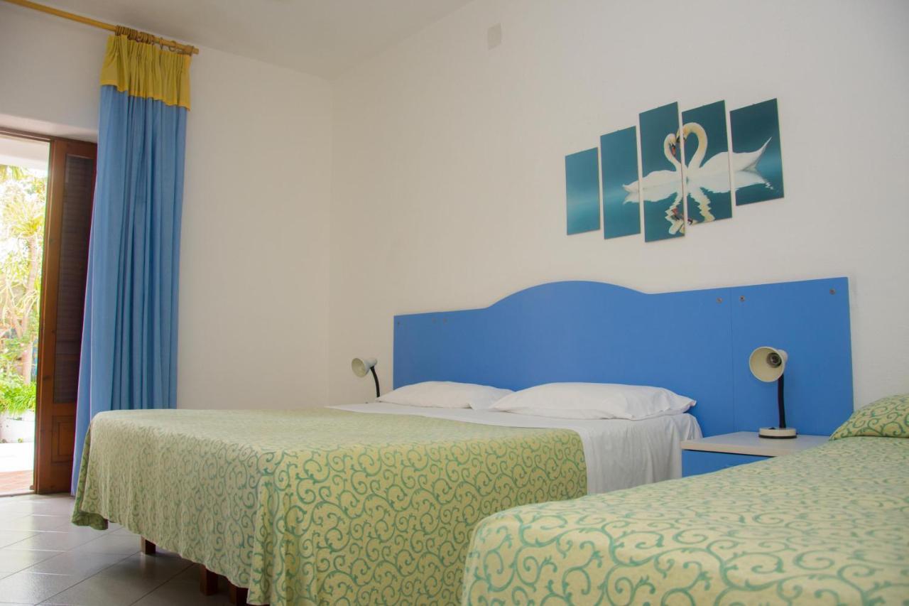 Hotel Villa Mena Форио Экстерьер фото